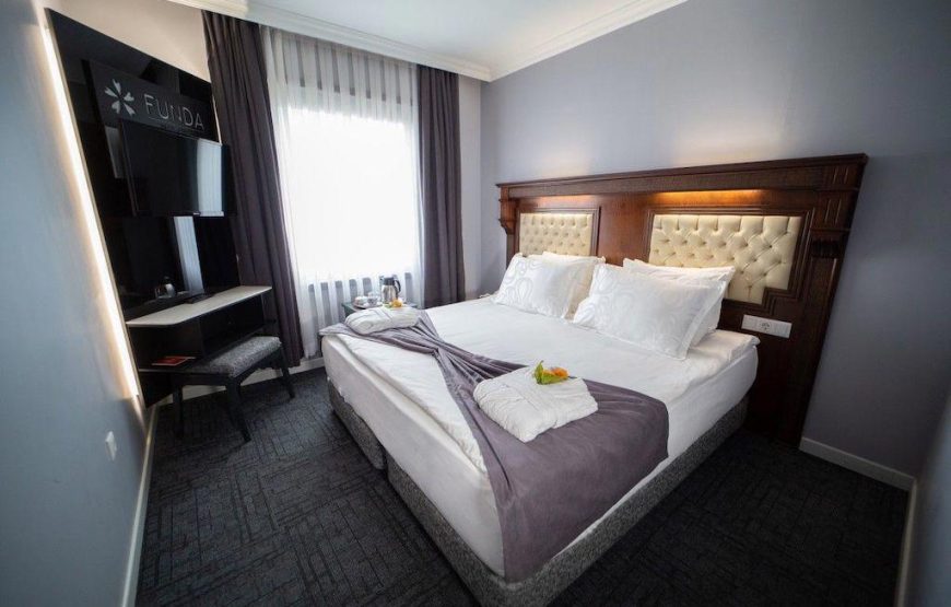 Funda Hotel